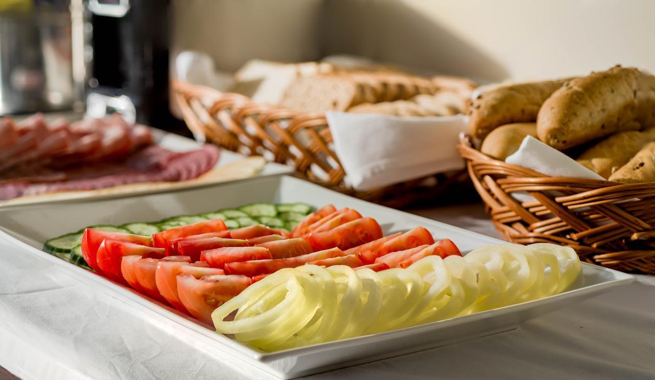 Hotel Villa Bianca Liptovský Mikuláš Esterno foto
