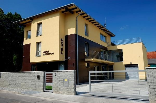 Hotel Villa Bianca Liptovský Mikuláš Esterno foto